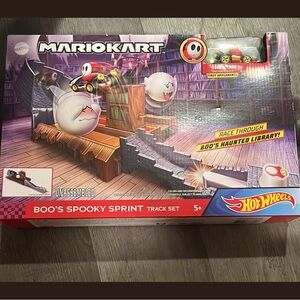 Mario Kart Boo's Spooky Sprint Track Set